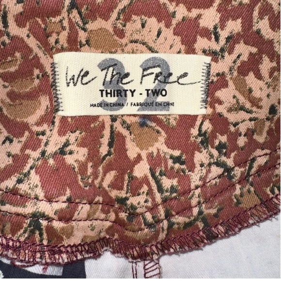 🌺Free People CRVY Wild Honey Printed
Flare Jeans🌸🌺 - Picture 8 of 12